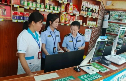 1753758825244014418.jpg 扶绥县:开展药品经营环节“清源”行动检查_sw.jpg