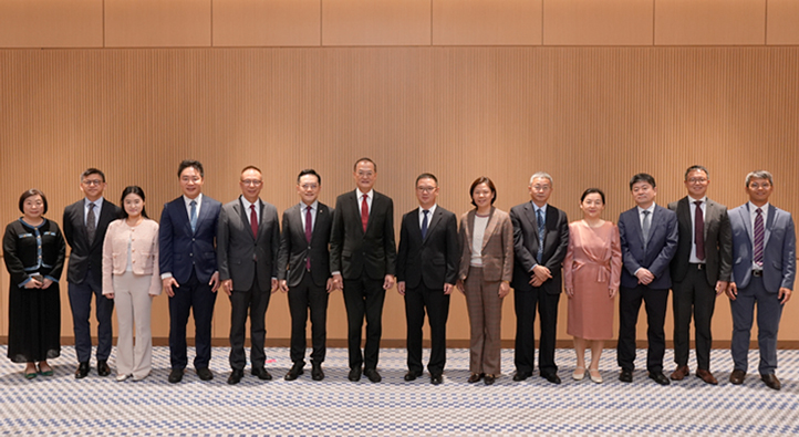 1香港会见.jpg