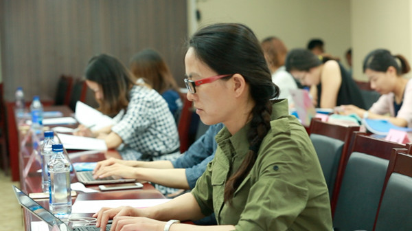 第一财经日报记者马晓华_副本.jpg